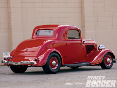 1005sr_04_o+1934_ford_coupe+rear_right.jpg