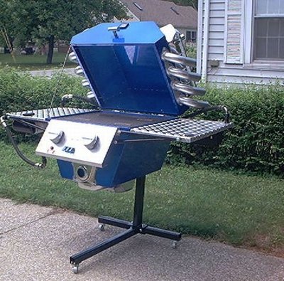 muscle-car-bbq-grill-1_GuDx8_24702.jpg