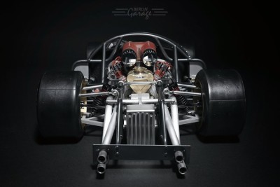 Ferrari2-klein.jpg