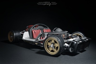 Ferrari9-klein.jpg