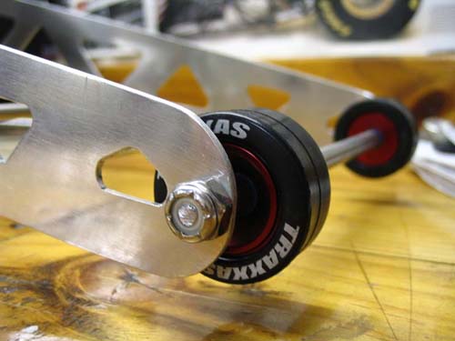 Wheelie Bar 003.jpg